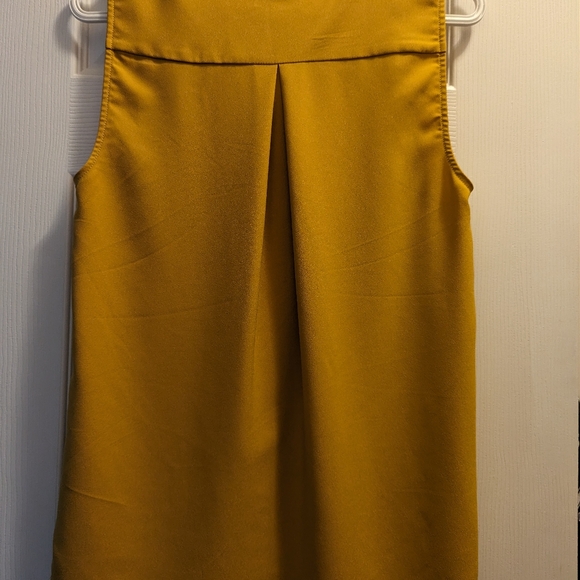 Blouse size Medium from Matteson - Picture 5 of 5